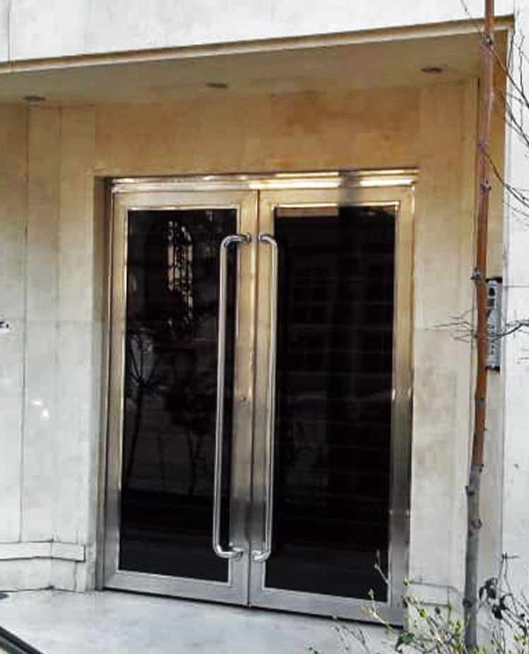 درب ساختمان شیشه استیل