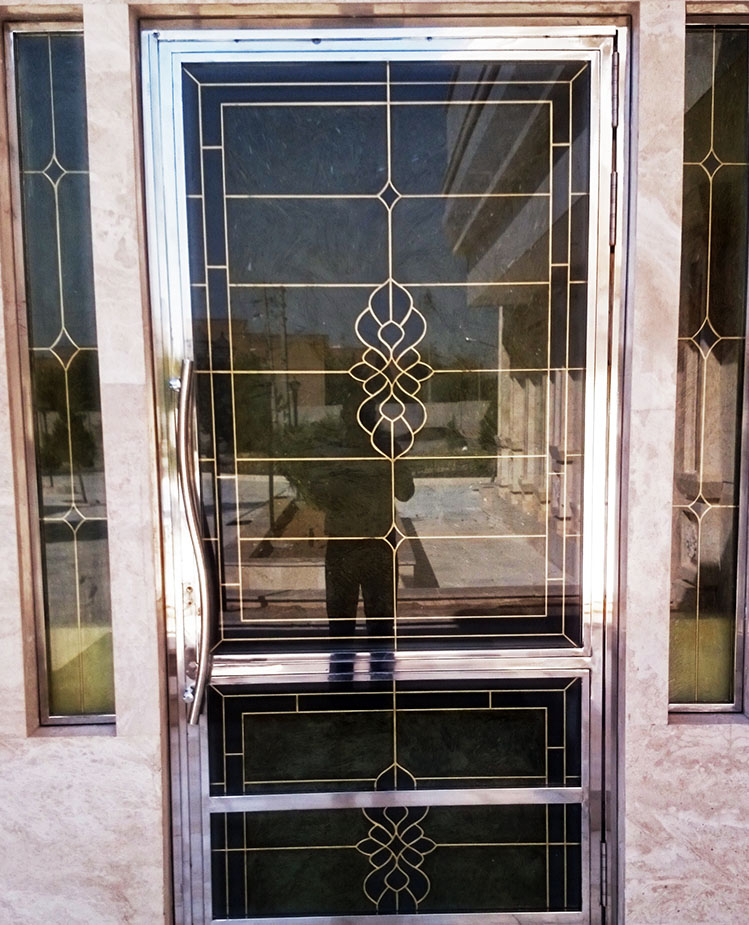 طراحی ورودی شیشه