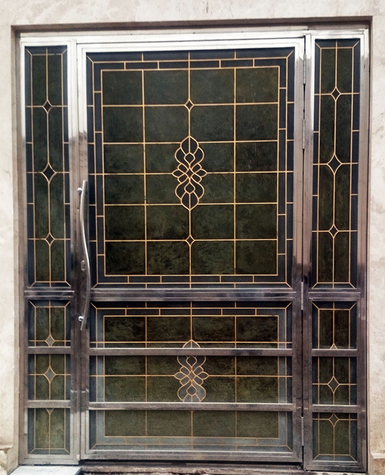 طراحی ورودی شیشه