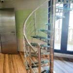پله تک محور شیشه و استیل دوبلکس