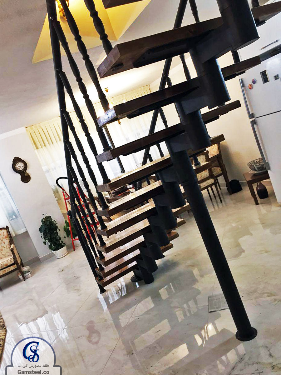 پله پیش ساخته چوب و فولادی